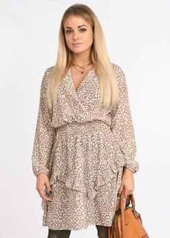 Styleboom Fashion Damen V-Neck Chiffon Crepe Kleid Stufenrock Off Weiss Beige 8 Styleboom Fashion Damen V-Neck Chiffon Crepe Kleid Stufenrock Off Weiss Beige -Onlyy Kleidung Geschaft 20106441 3