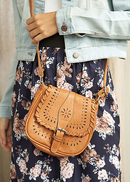 Styleboom Fashion Damen Paperbag Longform Rock Blumen Print Navy Rosa Beige 5 Styleboom Fashion Damen Paperbag Longform Rock Blumen Print Navy Rosa Beige – Bild 5