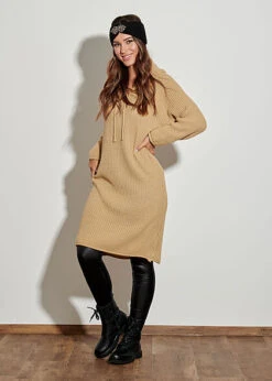 Styleboom Fashion Damen Strickkleid Mit Kapuze Camel Braun -Onlyy Kleidung Geschaft 21106875 3