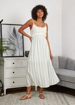 Aiki Damen Viskose Kleid Mit Häkelbesatz Und Bindedetail Gestreift Weiss Grün 7 Aiki Damen Viskose Kleid Mit Häkelbesatz Und Bindedetail Gestreift Weiss Grün -Onlyy Kleidung Geschaft 23020094 3